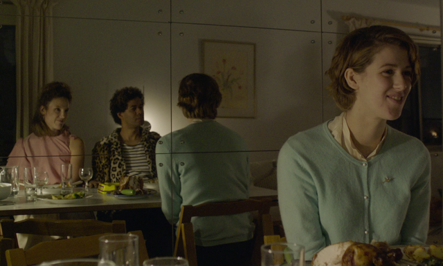 『ザ・スーベニア～魅せられて～』(C)2019 The Souvenir Film Limited, British Broadcasting Corporation and British Film Institute.  ALL RIGHTS RESERVED.