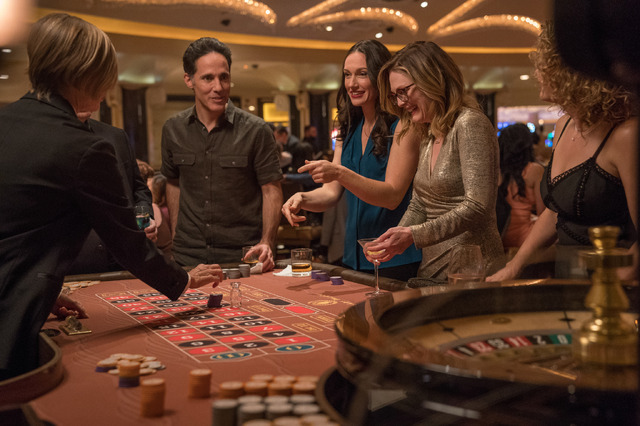 『グロリア 永遠の青春』(C) 2018 GLORIA FILM DISTRIBUTION, LLC. ALL RIGHTS RESERVED.