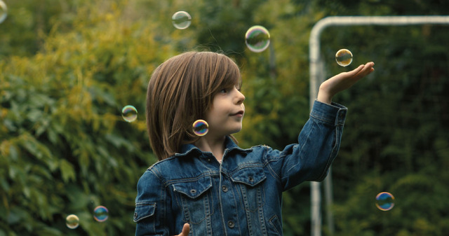 『リトル・ガール』 （C）AGAT FILMS & CIE – ARTE France – Final Cut For real - 2020