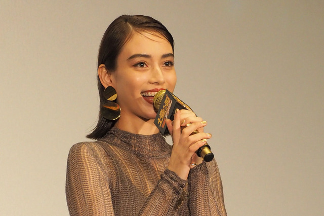 滝沢カレン『土竜の唄 FINAL』初日舞台挨拶