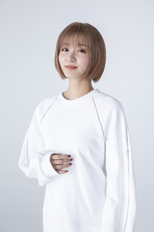 狩岡晴汝役　岡崎紗絵「ドクターホワイト」