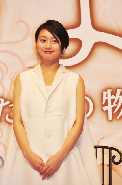 『つやのよる』完成会見（忽那汐里）