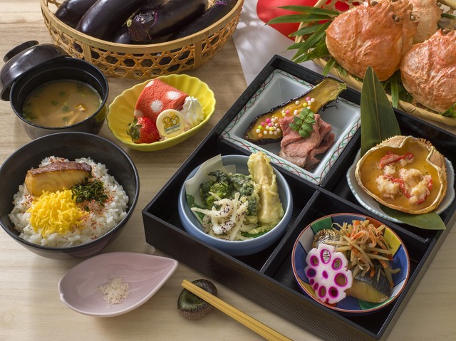 「トータリー・ミニーマウス」の世界観を楽しめるスペシャルメニュー