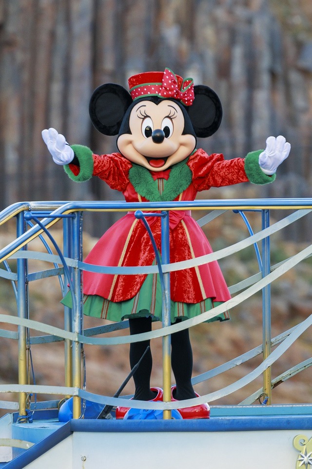 「パーフェクト・クリスマス」バージョンがスタート！As to Disney artwork, logos and properties： (C) Disney