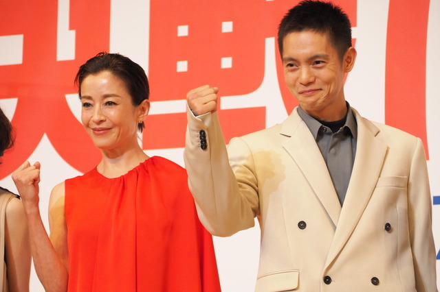 『決戦は日曜日』完成披露試写会