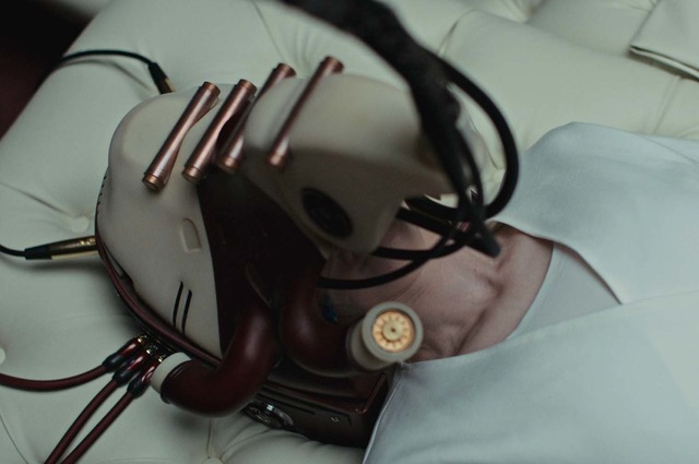 『ポゼッサー』（C）2019,RHOMBUS POSSESSOR INC,/ROOK FILMS POSSESSOR LTD. All Rights Reserved.