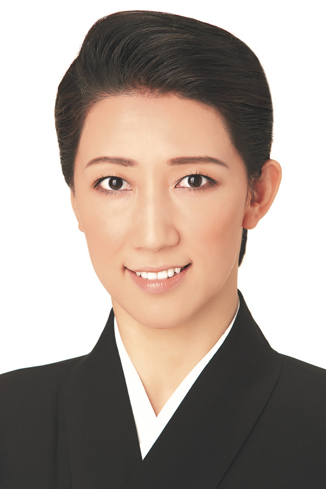 真風涼帆（C）宝塚歌劇団