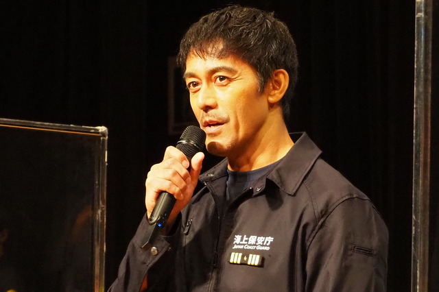 阿部寛／「DCU」の3ヶ国同時リモート試写会