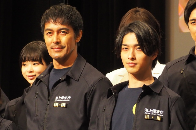 阿部寛＆横浜流星／「DCU」の3ヶ国同時リモート試写会
