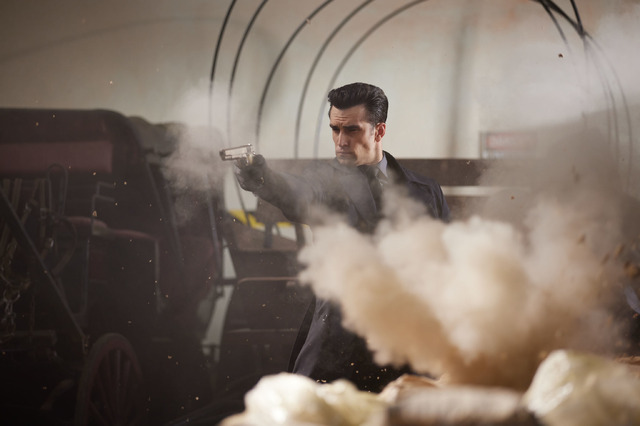 『サバイバル・シティ』（C） 2021 by Killing Field Film LLC and KFR Film Production PR, LLC