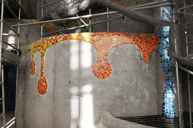 「ジブリの大倉庫」「青春の丘」工事現場（C）2022Studio Ghibli