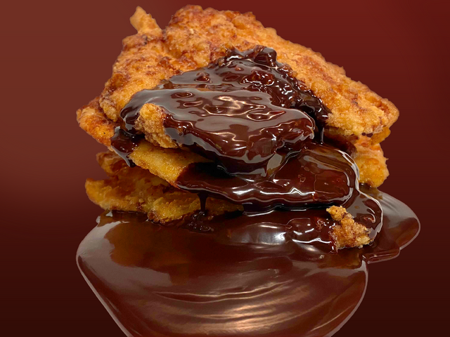 CHUBBY AIRLINESチャビーエアラインズ無限∞チキンサプライズチョコレート味750円提供期間：2/1～3/14