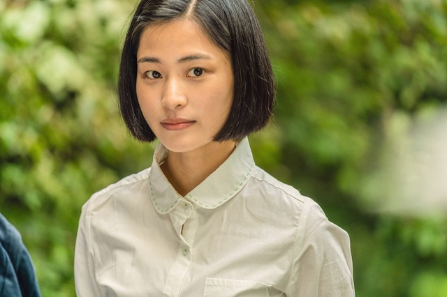 『手紙と線路と小さな奇跡』　（C）2021 LOTTE ENTERTAINMENT & BLOSSOM PICTURES CO., LTD. All Rights Reserved.