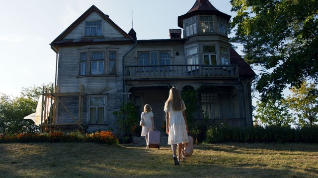 『ハッチング―孵化―』 （C） 2021 Silva Mysterium, Hobab, Film i Väst