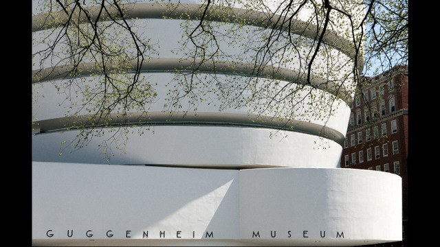 『見えるもの、その先に　ヒルマ・アフ・クリントの世界』