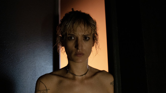 『TITANE／チタン』（C） KAZAK PRODUCTIONS – FRAKAS PRODUCTIONS – ARTE FRANCE CINEMA – VOO 2020