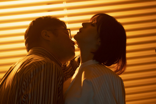 「復讐の未亡人」1話（C）テレビ東京