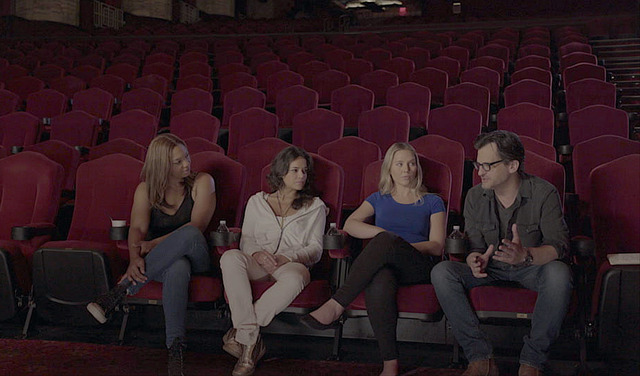 『スタントウーマン ハリウッドの知られざるヒーローたち』　（C）STUNTWOMEN THE DOCUMENTARY LLC 2020