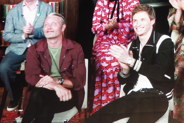 リモートで参加したキャスト陣／『ファンタスティック・ビーストとダンブルドアの秘密』ライトアップ・ファンナイト