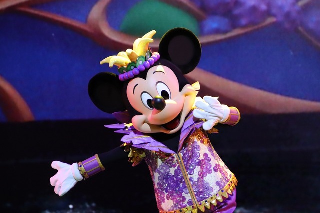 「東京ディズニーシー20周年“シャイニング・ウィズ・ユー”」As to Disney artwork, logos and properties： (C) Disney