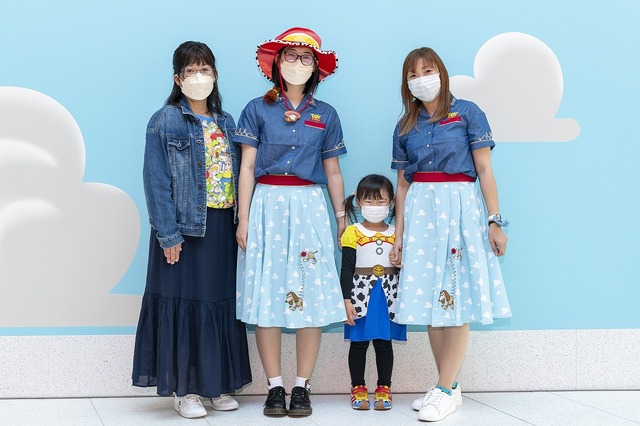 「東京ディズニーリゾート・トイ・ストーリーホテル」開業セレモニー(C) Disney/PixarSlinky (R) Dog (C) Just Play LLC