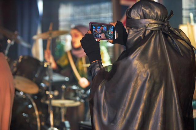 「絶叫パンクス　レディパーツ！」　（C）WTTV Limited 2021. ALL RIGHTS RESERVED.