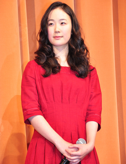 『草原の椅子』完成披露試写会（黒木華）