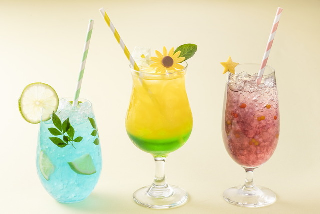 「ダッフィー＆フレンズのテイスティ・サマー・サプライズ」As to Disney artwork, logos and properties： (C) Disney