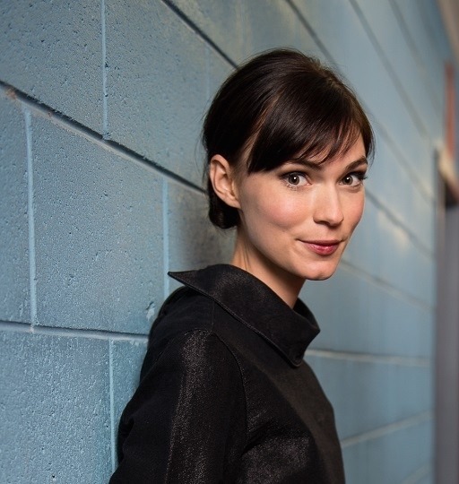 ティルダ・コブハム＝ハーヴェイ＆デヴ・ぺタール監督『ロボロフスキー』