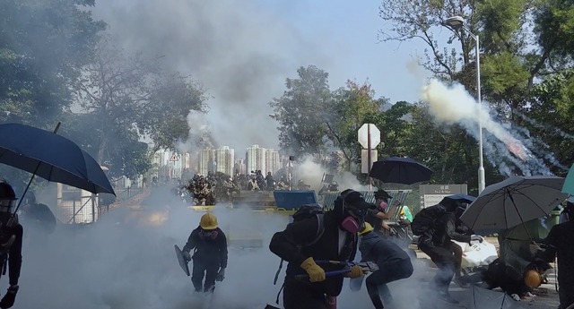 『時代革命』（C）Haven Productions Ltd.