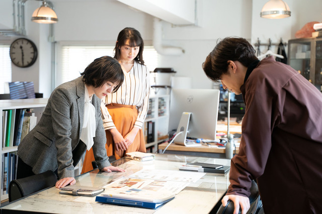 「5つの歌詩」より「空を読む」