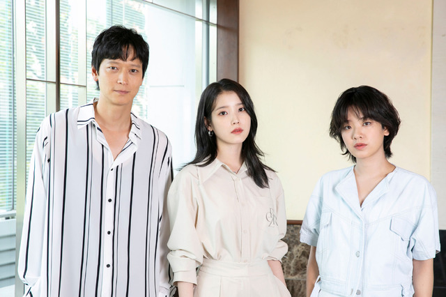 カン・ドンウォン＆イ・ジウン＆イ・ジュヨン『ベイビー・ブローカー』 (C) Yoshiko Yoda