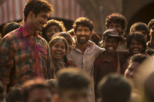 『スーパー30 アーナンド先生の教室』(C)Reliance Entertainment (C)HRX Films (C)Nadiadwala (C)Grandson Entertainment (C)Phantom Films.