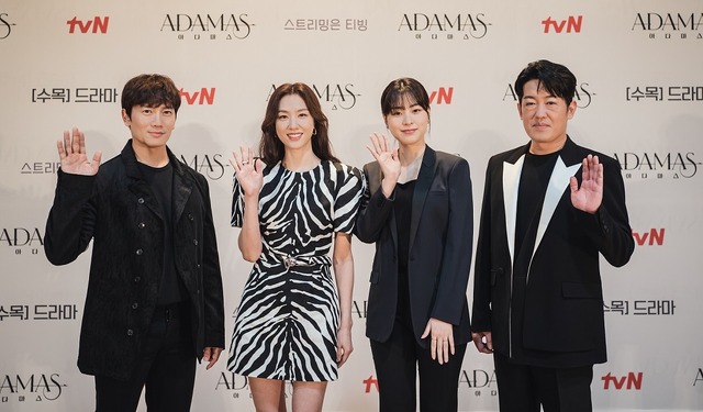 「アダマス 失われたダイヤ」　（C）2022 Disney and related entities