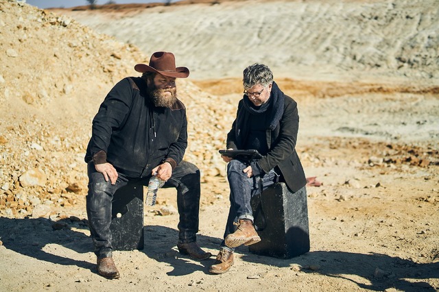 「ザ・ツーリスト  俺は誰だ？」メイキング　（C）Two Brothers Pictures & All3Media International