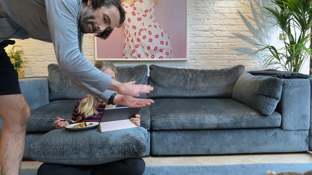 「ステージド 俺たちの舞台“裏”！」(C) Staged Films Limited MMXXII