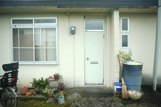 『川っぺりムコリッタ』大家さん・南のお部屋　（C）2021「川っぺりムコリッタ」製作委員会