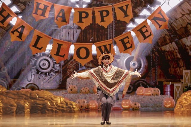 東京ディズニーシー、「ハロウィーンタイム・ウィズ・ユー」お披露目！As to Disney artwork, logos and properties： (C) Disney