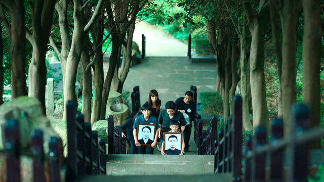 『シスター 夏のわかれ道』　© 2021 Shanghai Lian Ray Pictures Co.,Ltd.  All Rights Reserved