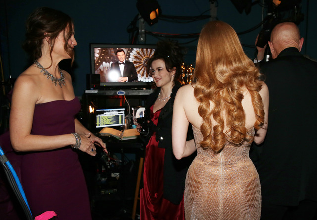 第85回アカデミー賞授賞式バックステージ（ジェニファー・ガーナー、ジェシカ・チャスティン） -(C) Getty Images