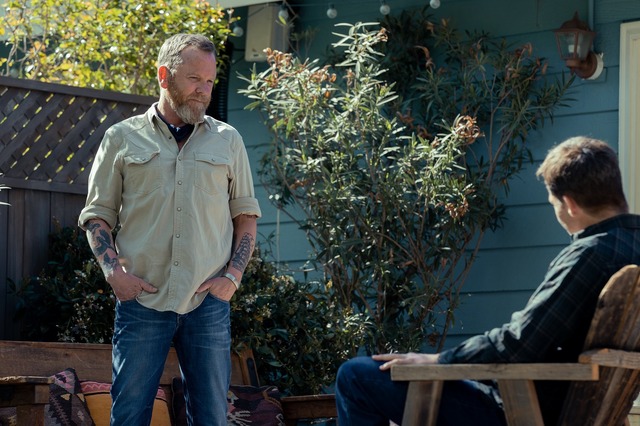 『ザ・コントラクター』MOTION PICTURE ARTWORK © 2022 STX FINANCING, LLC. ALL RIGHTS RESERVED