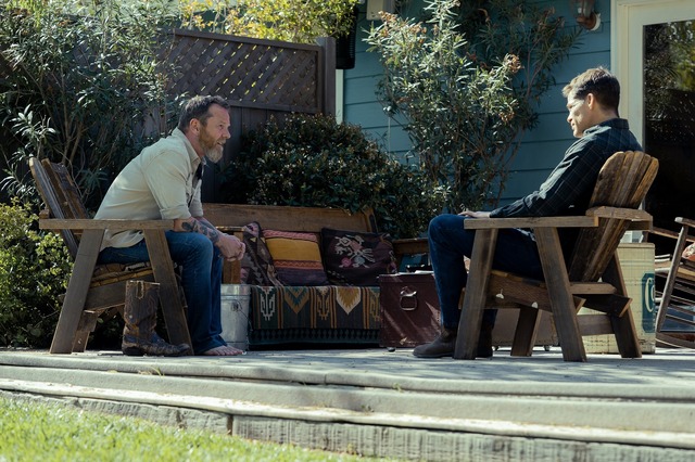 『ザ・コントラクター』MOTION PICTURE ARTWORK © 2022 STX FINANCING, LLC. ALL RIGHTS RESERVED