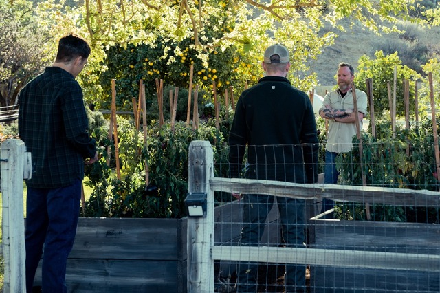 『ザ・コントラクター』MOTION PICTURE ARTWORK © 2022 STX FINANCING, LLC. ALL RIGHTS RESERVED