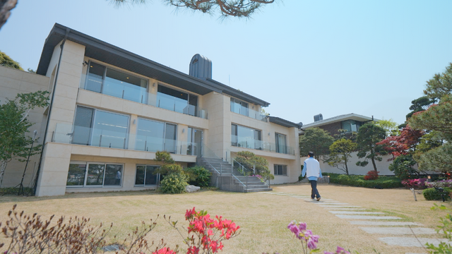 「ピンク・ライ ～嘘を知っても愛せますか？」第1話＆第2話　© 2022 Disney and related entities