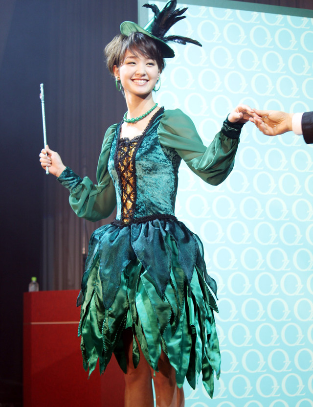 『オズ はじまりの戦い』読書感想文コンクール表彰式（剛力彩芽）