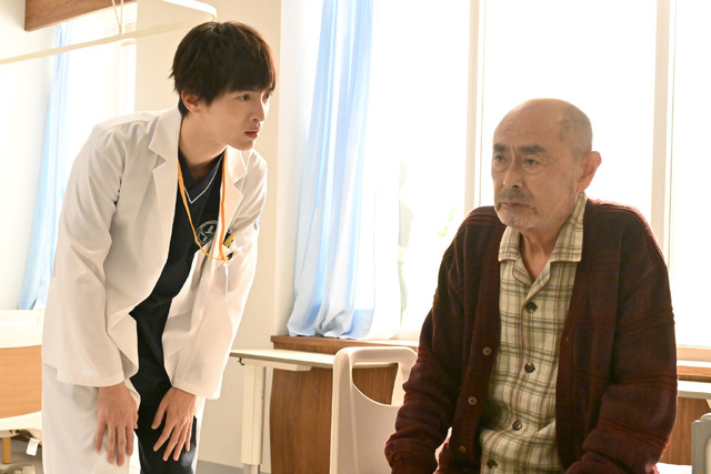 「祈りのカルテ 研修医の謎解き診察記録」第2話（C）NTV