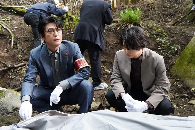 「霊媒探偵・城塚翡翠」第1話（C）NTV