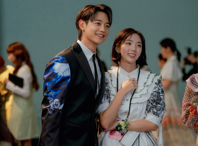 「ザ・ファビュラス」11月4日独占配信