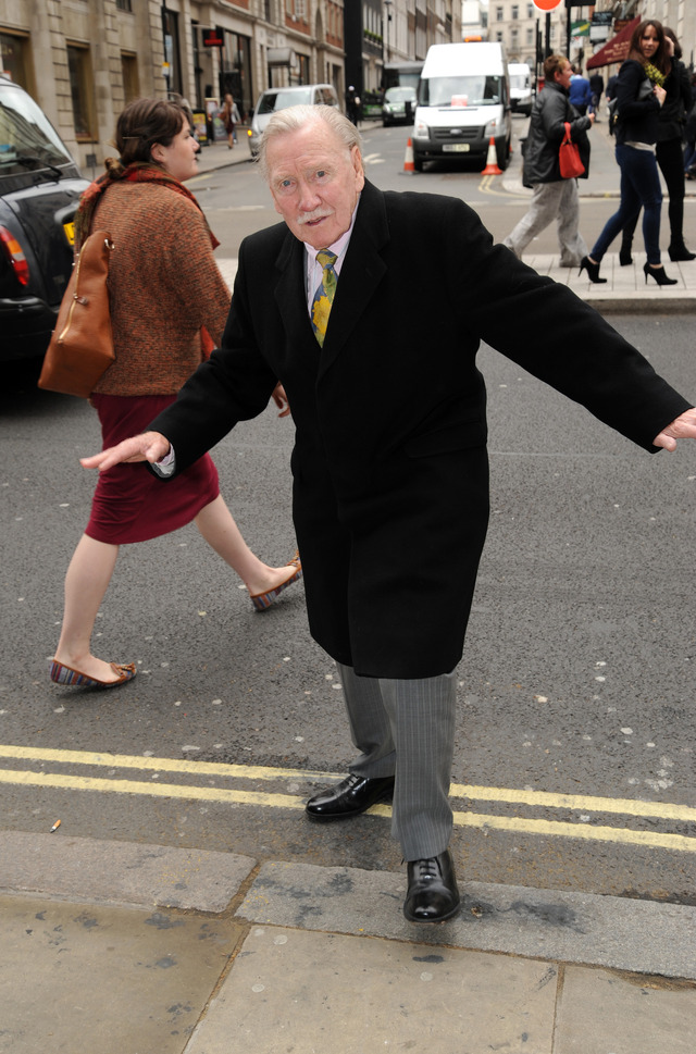 レスリー・フィリップス Photo by SAV/FilmMagic