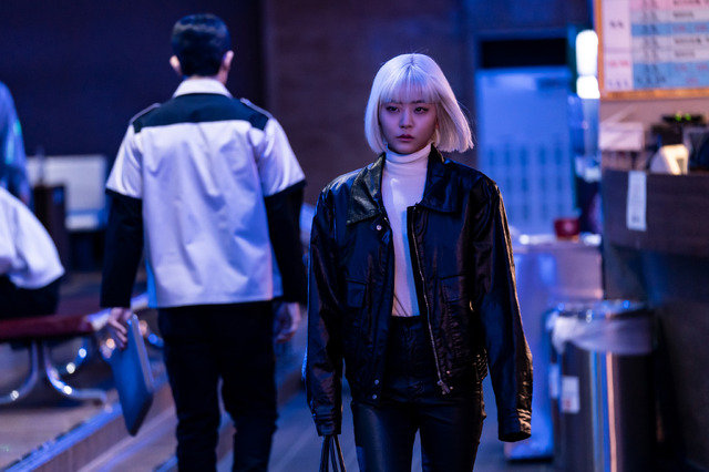 「代理リベンジ」© 2022 Disney and its related entities